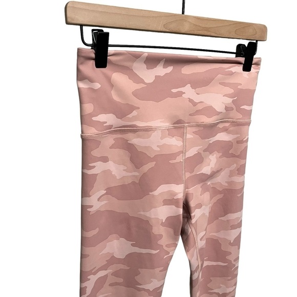 Athleta Elation Camo 7/8 Tight - Picture 6 of 11